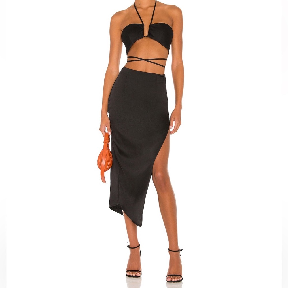 EUC: Atoir: THE ARCHIE BRALETTE with the matching
ELSA SKIRT